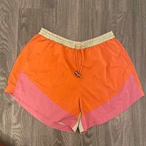 Lululemon evergreen short size 8